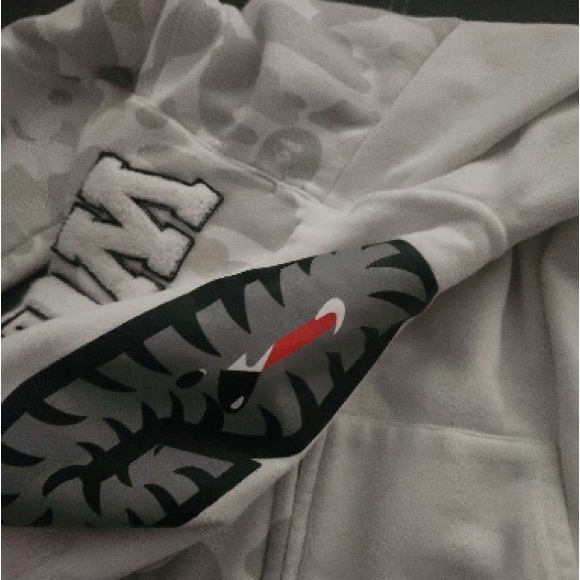 Bape hoodie white camo size L - Picture 6 of 7